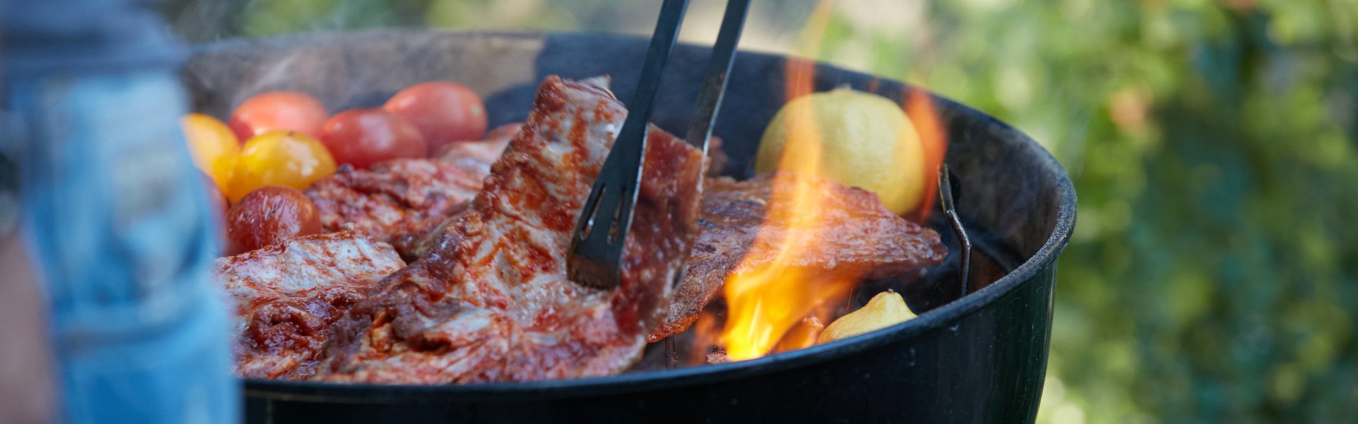 SPAR Barbecue Produkte auf Griller