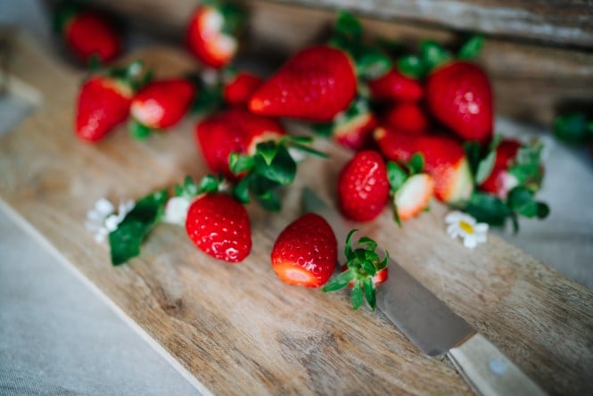Warenkunde, Erdbeeren, schneiden