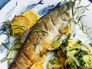 Gebratene Forelle mit Mangold-Kartoffelstampf