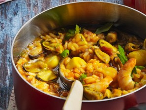 Meeresfrüchte-Risotto mit Ochsenherztomaten