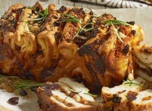 Antipasti-Zupfbrot oder auch Pull-Apart-Brot