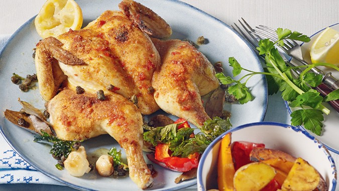 Flaches Bio-Huhn mit Ofengemüse
