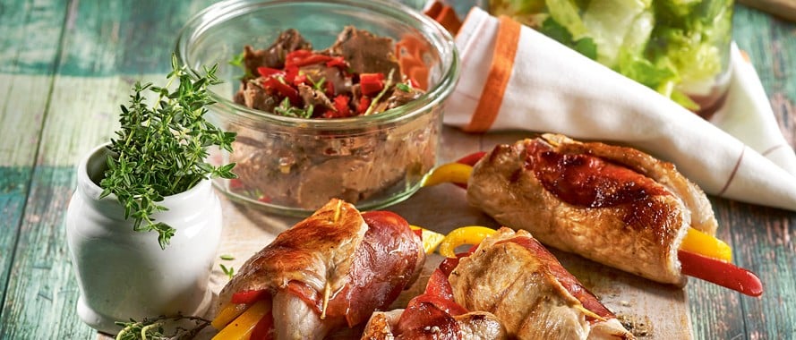 Gerollte Minutensteaks mit Chorizo und Chili-Kakaobutter