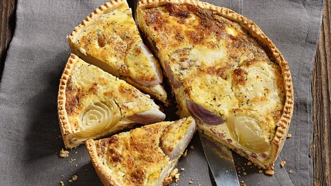 Pikante Zwiebeltorte mit Speck