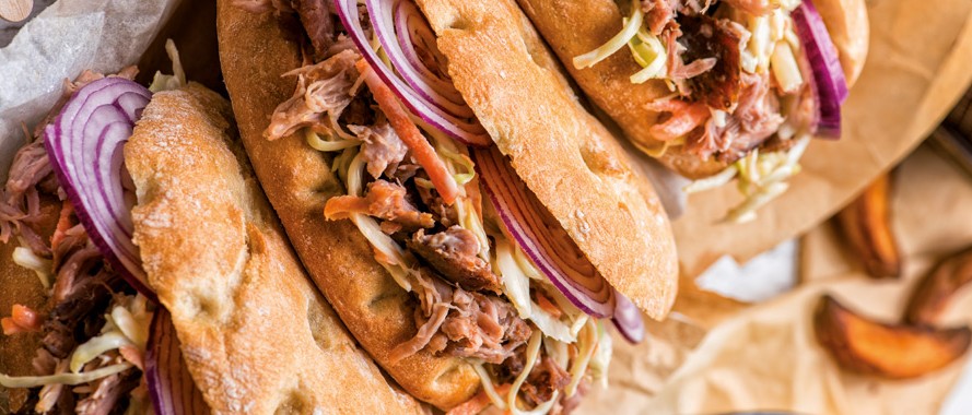 Pulled Pork vom Grill mit Coleslaw