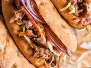Pulled Pork vom Grill mit Coleslaw