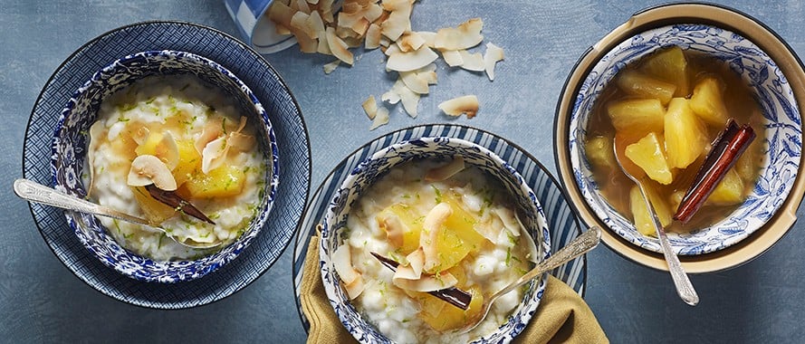Kokosmilchreis mit Ananas in Sirup