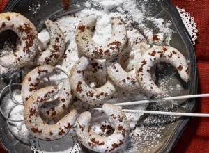 Mocca-Nuss-Kipferl mit Kardamon