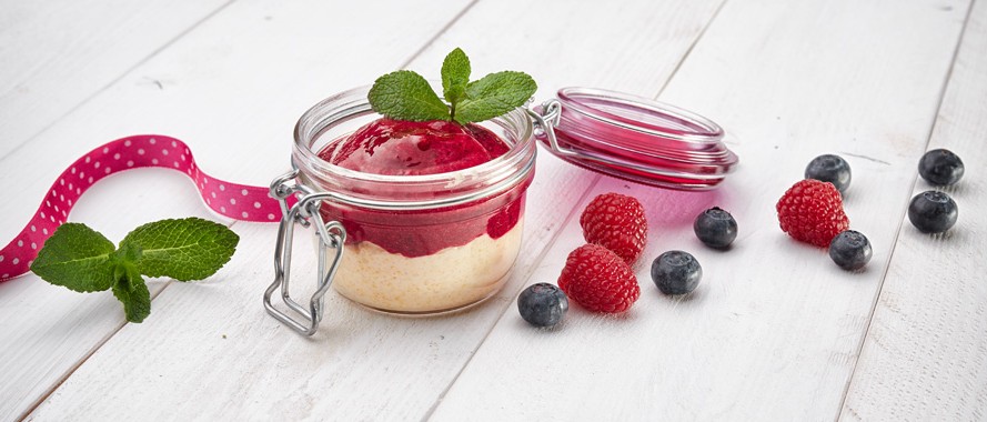Polentacreme mit Beerenmus