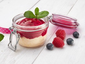 Polentacreme mit Beerenmus