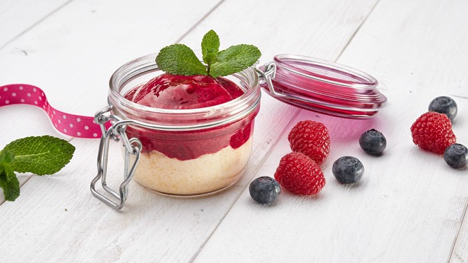 Polentacreme mit Beerenmus
