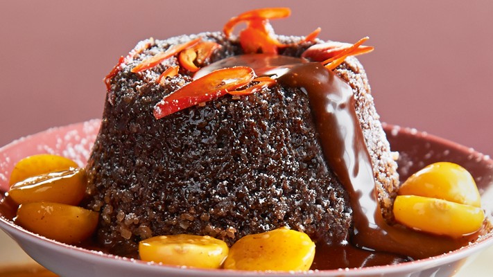 Schokolade-Chili-Törtchen mit marinierten Physalis