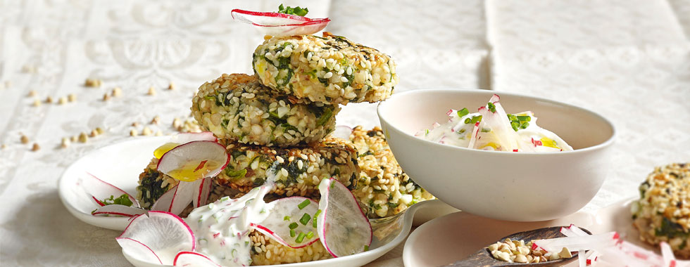 Buchweizenlaibchen mit Spinat