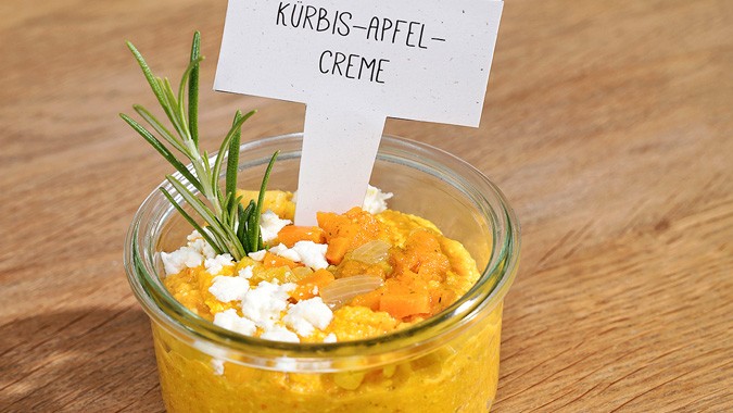 Kürbis-Apfel-Feta-Creme
