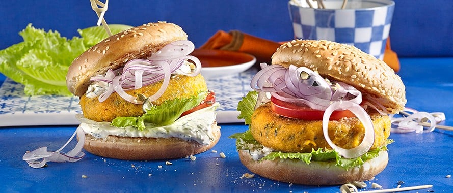 kuerbis_burger_mit_dilljogurt_dip