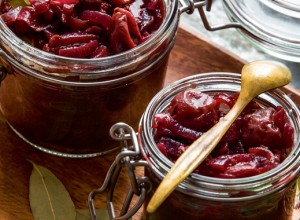 Zwiebelchutney mit Weintrauben