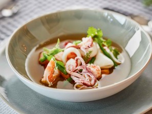 Wärmende Fischsuppe