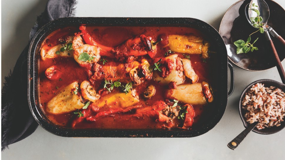 Gefüllte Paprika in Tomatensauce