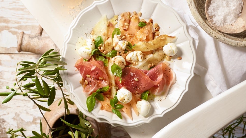 Melonen Caprese mit Parmaschinken
