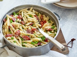 OnePot Pasta mit Cabanossi