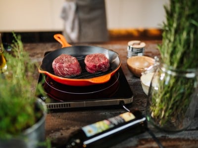 Steak braten Tici Kaspar Pfanne