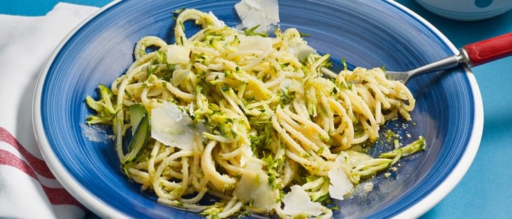 Spaghetti mit Zucchinipesto