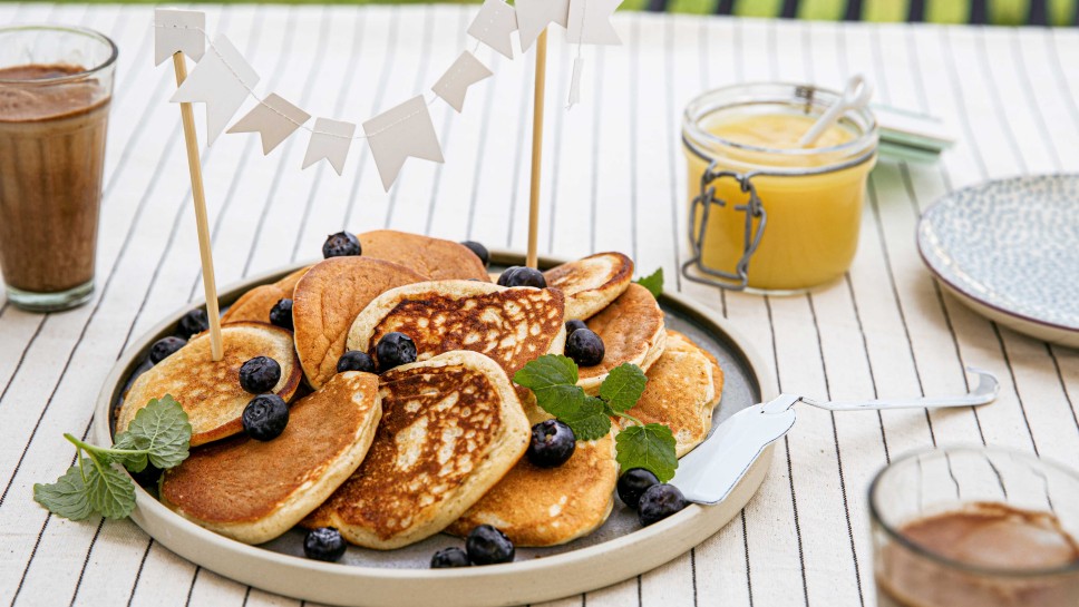 Bananen-Pancakes mit Apfelmus