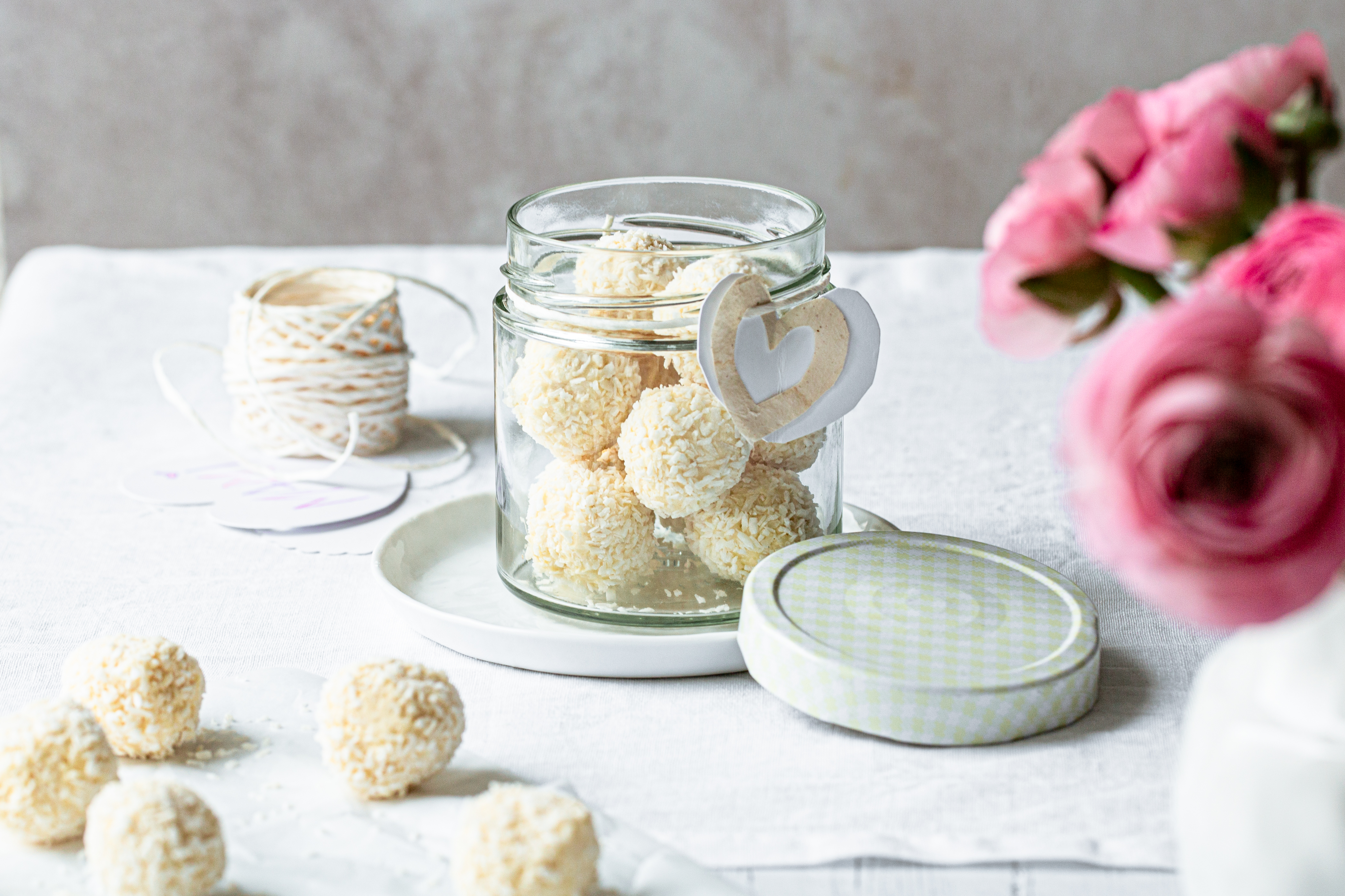 Eierlikör Pralinen mit Kokos » Rezept | SPAR Mahlzeit!