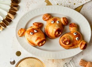 Glücksschweinchen aus Germteig, Backen mit Christina