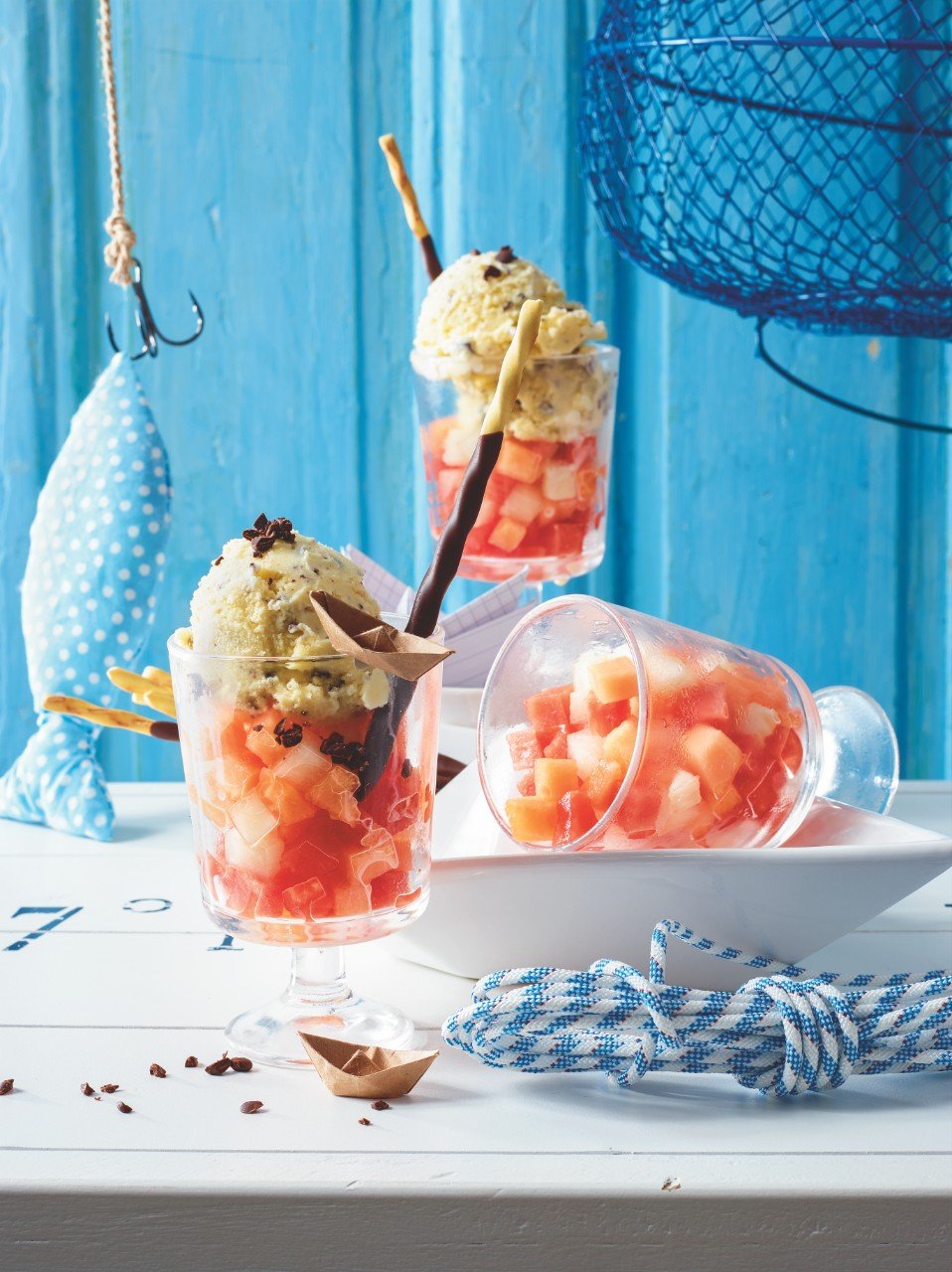 Selbst gemachtes Stracciatella-Eis mit Melone Selbst gemachtes Stracciatella-Eis mit Melone