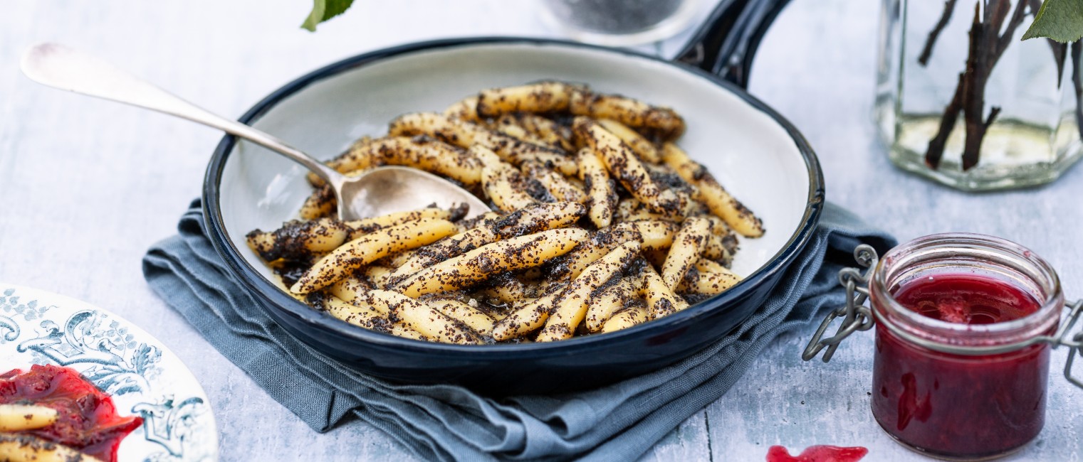 Mohnnudeln mit Zwetschkenröster