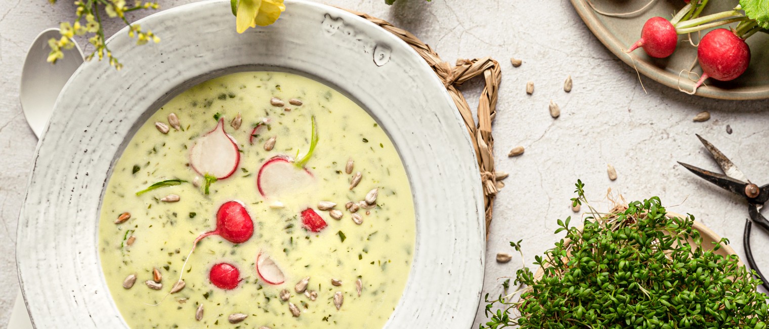 Frühlingskräutersuppe