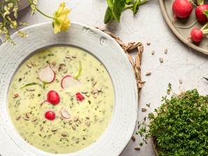 Frühlingskräutersuppe