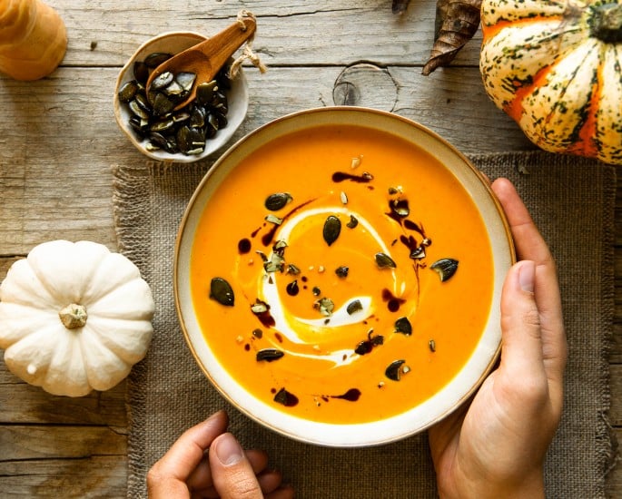 Pikante Kürbissuppe mit Kernöl