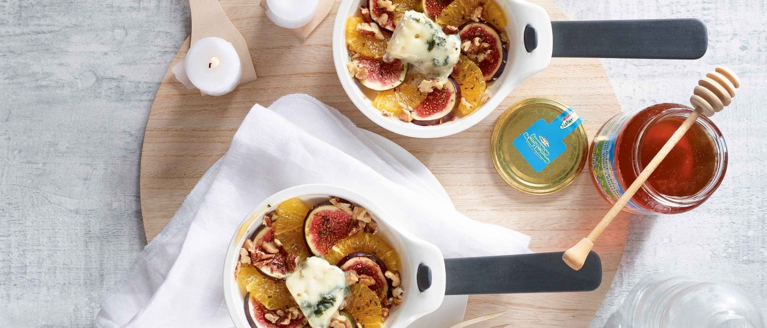 Raclette mit Orangen, Feigen, Blauschimmelkäse und Honig