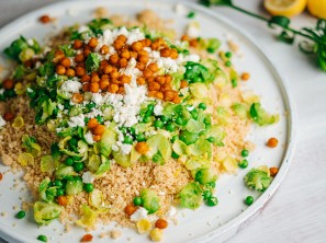 Zitronen-Couscous mit Cottage Cheese