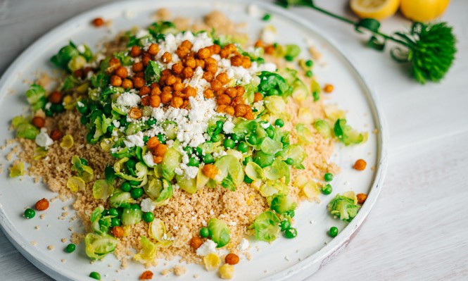 Zitronen-Couscous mit Cottage Cheese