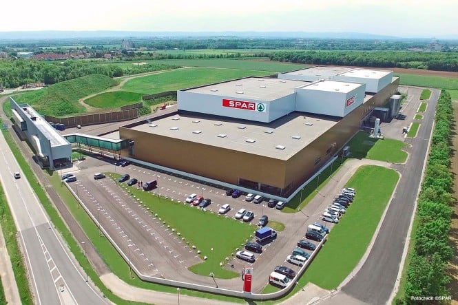 Luftaufnahme vom SPAR Logistikzentrum in Ebergassing