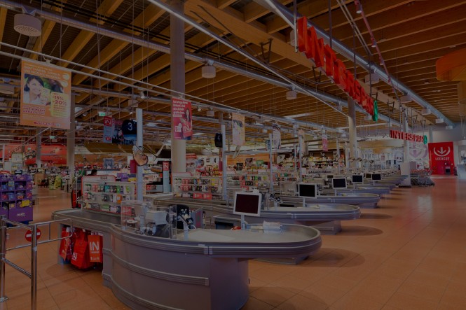 Kassen 1/3 Licht bei INTERSPAR