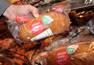 Lebensmittelsindkostbar3-SPAR.JPG Brot reduziert