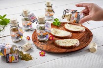 Aufstrichbrote mit SPAR wie früher Küchenkräuter für die Seele