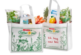 SPAR Natur*pur Permanenttaschen voller Lebensmittel