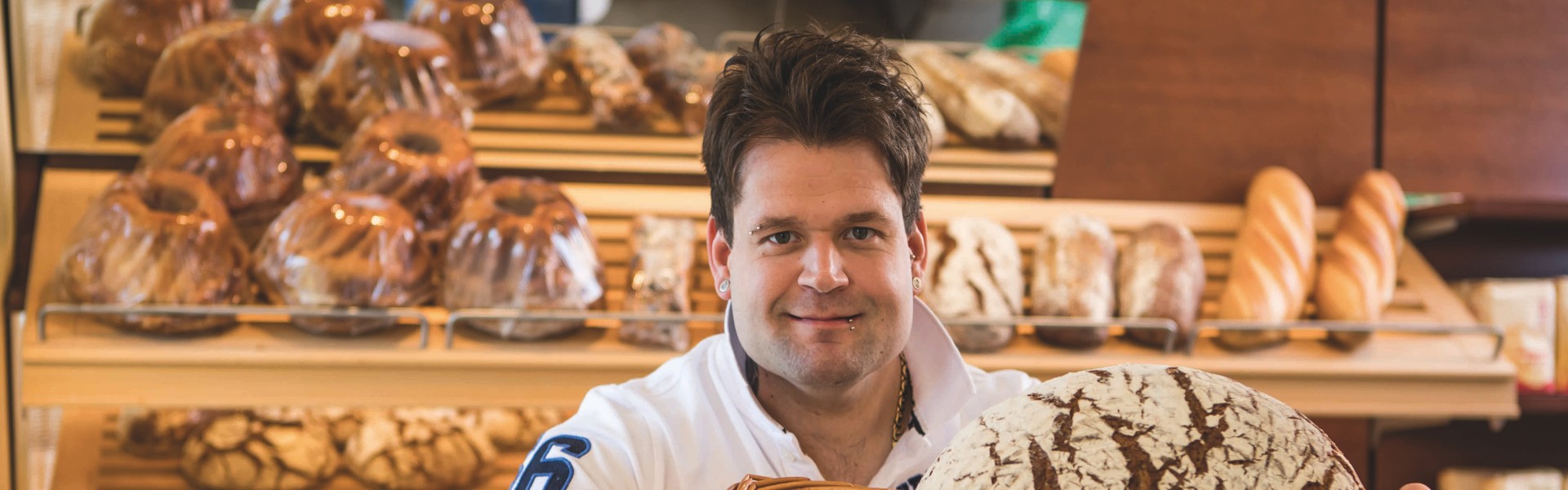Wolfgang Kollmann in der Bäckerei Brunner