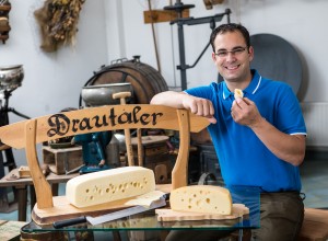 Drautaler Käse-Laibe