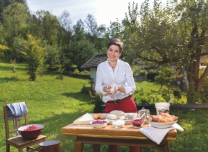 Michaela Hysek- Unterweger im Garten