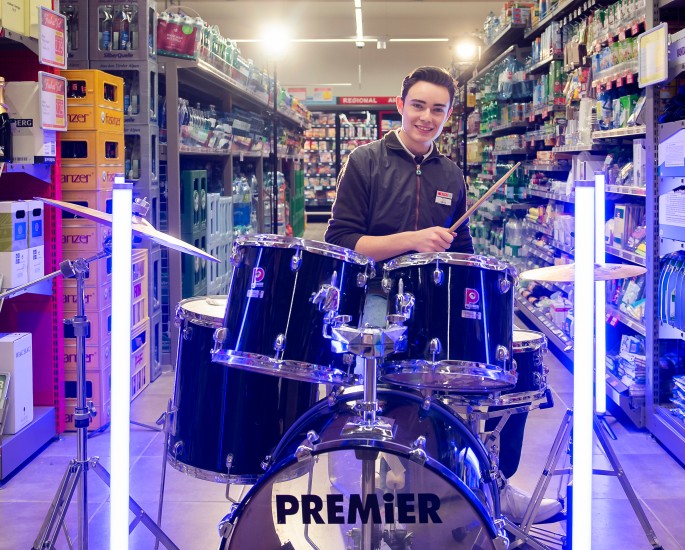 © 2020 MEDIArt | Photographie, SPAR Vorarlberg, Lehrlingsvideo - Dreh, Lehrling Elias