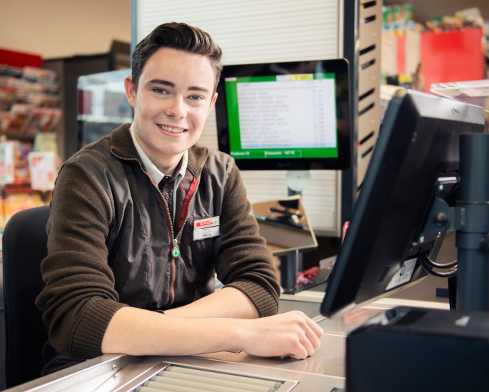 © 2020 MEDIArt | Photographie, SPAR Vorarlberg, Lehrlingsvideo - Dreh, Lehrling Elias