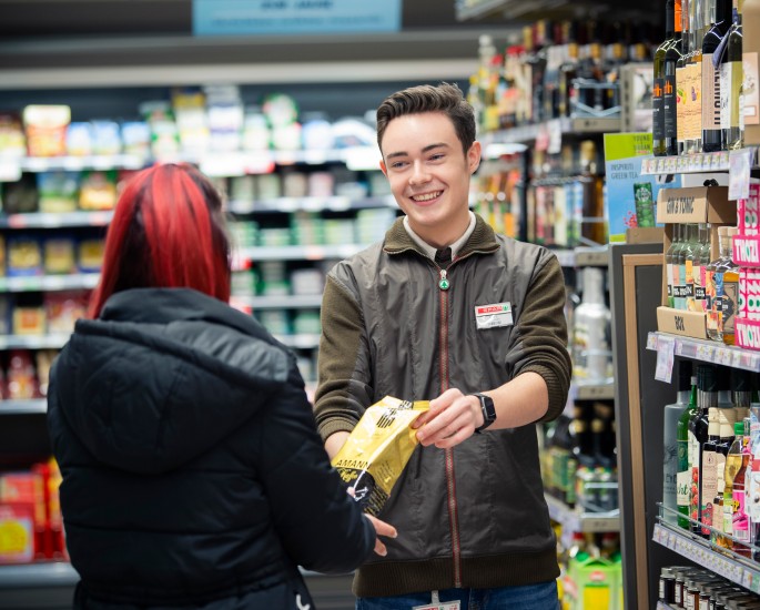 © 2020 MEDIArt | Photographie, SPAR Vorarlberg, Lehrlingsvideo - Dreh, Lehrling Elias