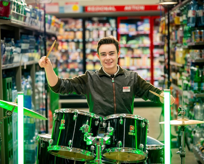 © 2020 MEDIArt | Photographie, SPAR Vorarlberg, Lehrlingsvideo - Dreh, Lehrling Elias