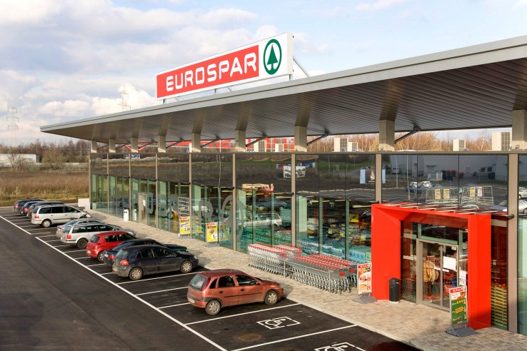 Euro-SPAR-Filiale Bruck/Leitha, Shopping Bruck;GF Peter Löcker, peter.loecker@drei.atPhoto: Bernhard Noll, Tel.: +43 676 54 99 184